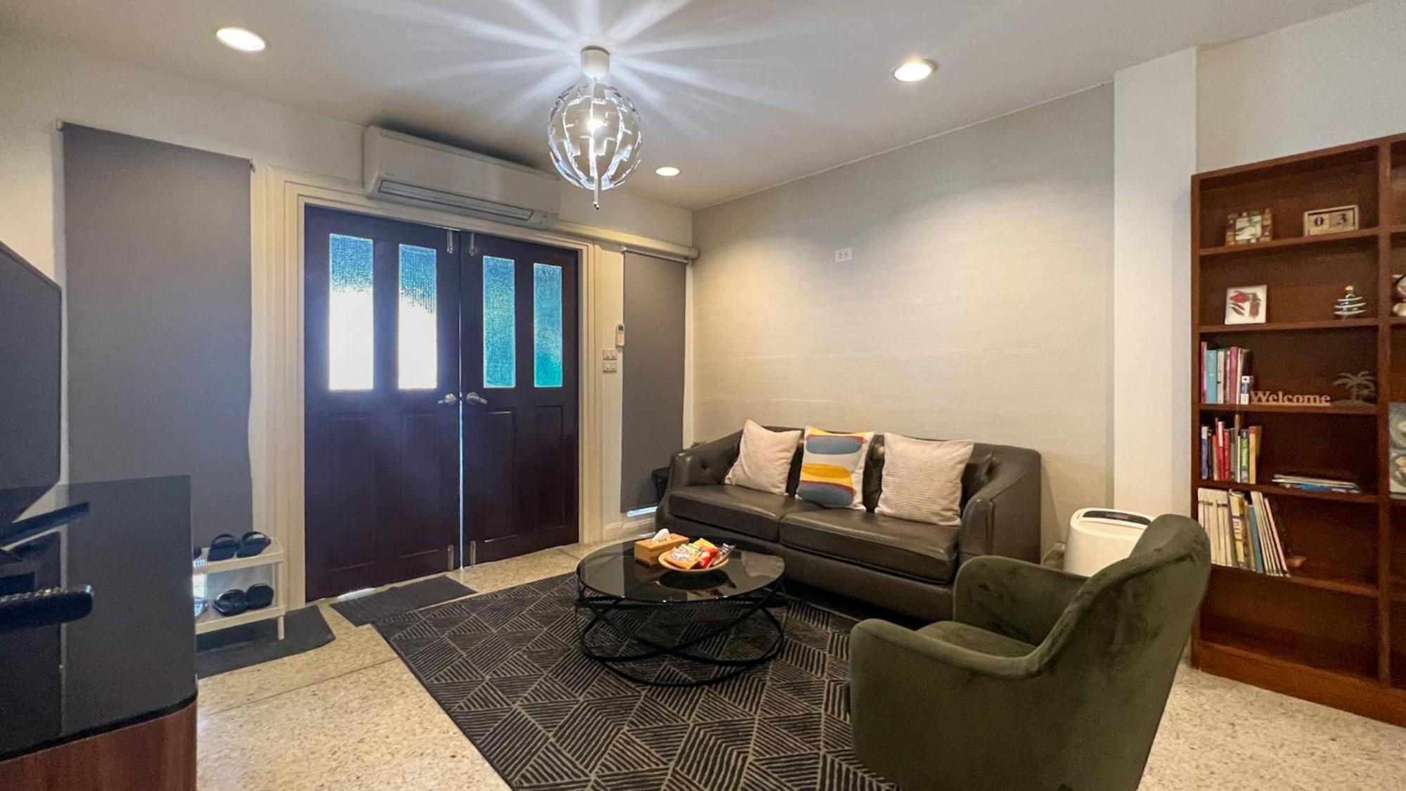 Neveu Premier Residence : Ratchada Bangkok Bagian luar foto
