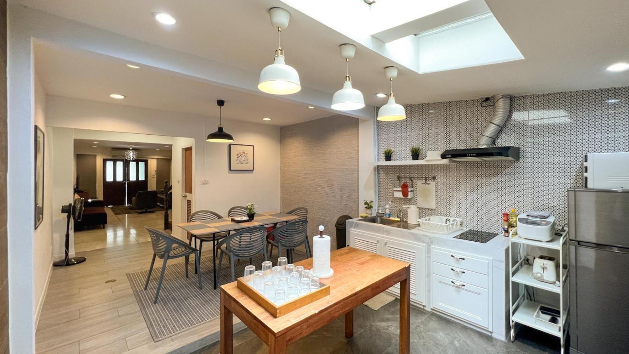 Neveu Premier Residence : Ratchada Bangkok Bagian luar foto