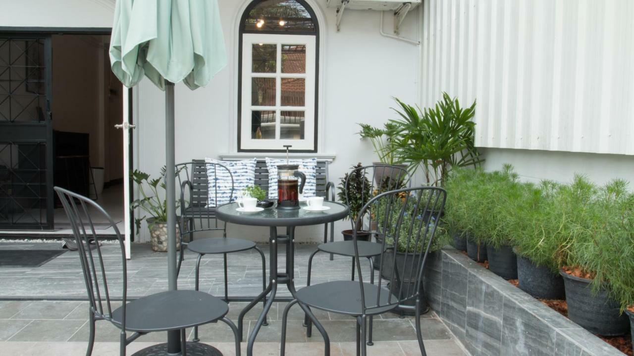 Neveu Premier Residence : Ratchada Bangkok Bagian luar foto